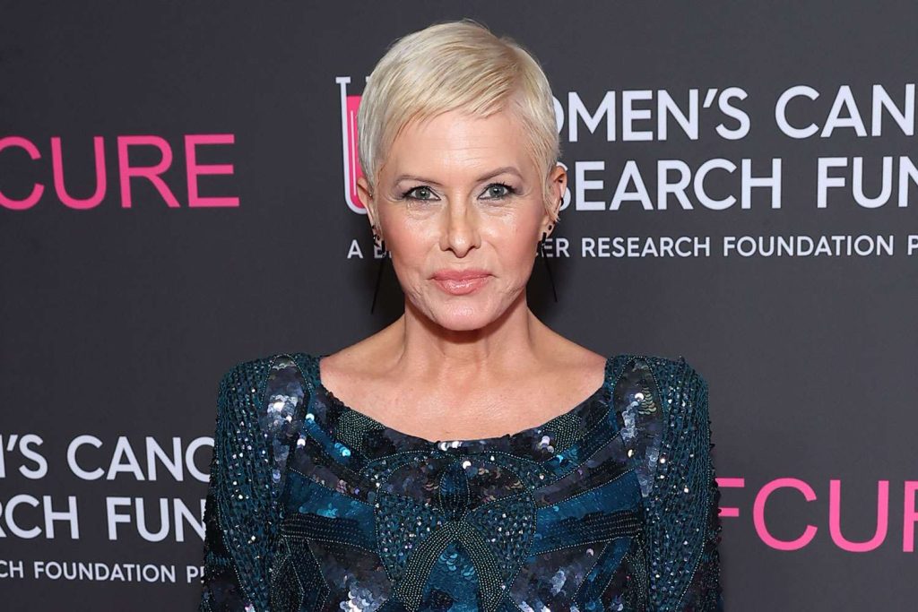 'Baywatch' star Nicole Eggert has mastectomy amid breast cancer battle