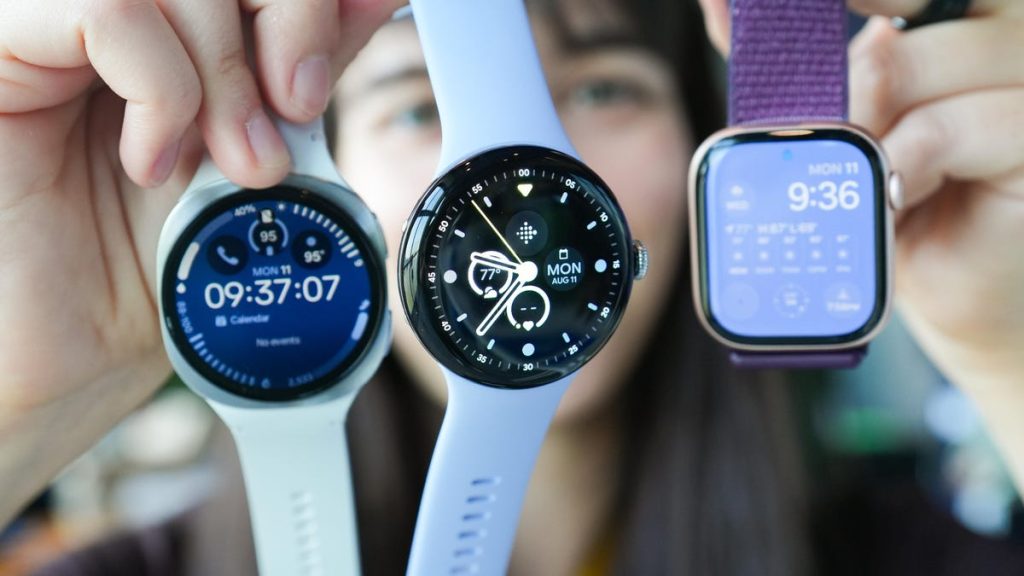 I compared flagship smartwatches from Google and Apple: Here's the clear winner
