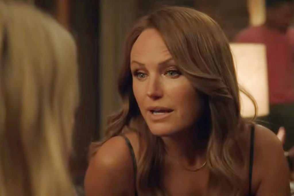 Malin Akerman wore multiple wigs on The Hunting Wives
