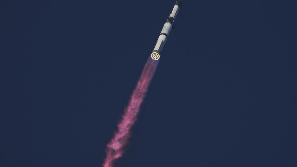 SpaceX’s Starship has successful 10th flight test : NPR