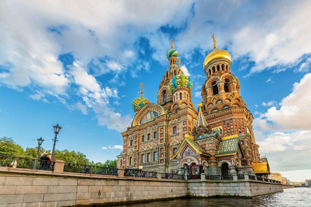 Americans Seek Russia’s ‘Shared Values Visa’ Amid Ideological Rift
