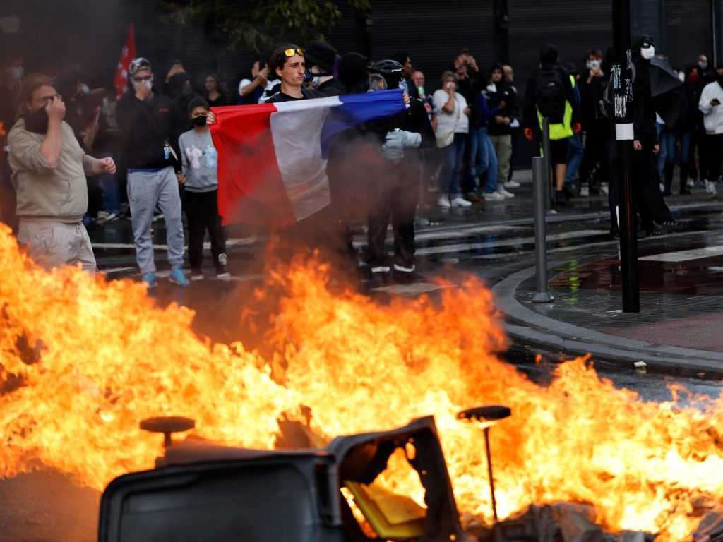 France’s streets ablaze as antigovernment protests disrupt daily life | Protests News