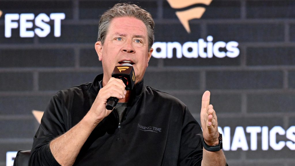 NFL Legend Dan Marino Reveals He Was Diagnosed with Liver Disease in 2007