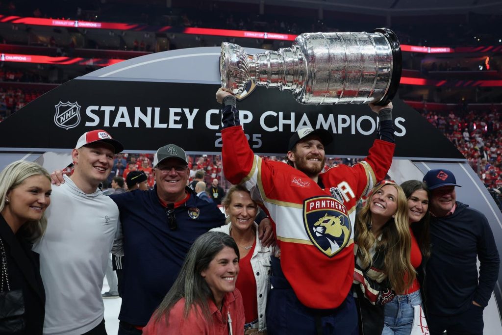 NHL 26’s Keith Tkachuk On ‘Honor’ Of Being Named A Cover Athlete Alongside His Sons, Matthew And Brady Tkachuk