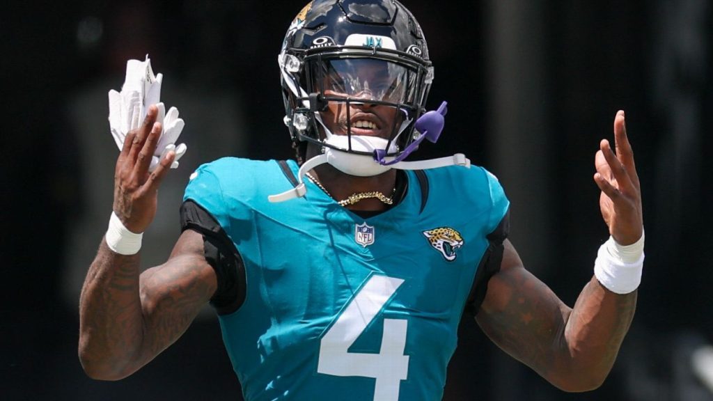 Sources -- Jaguars trade running back Tank Bigsby to Eagles