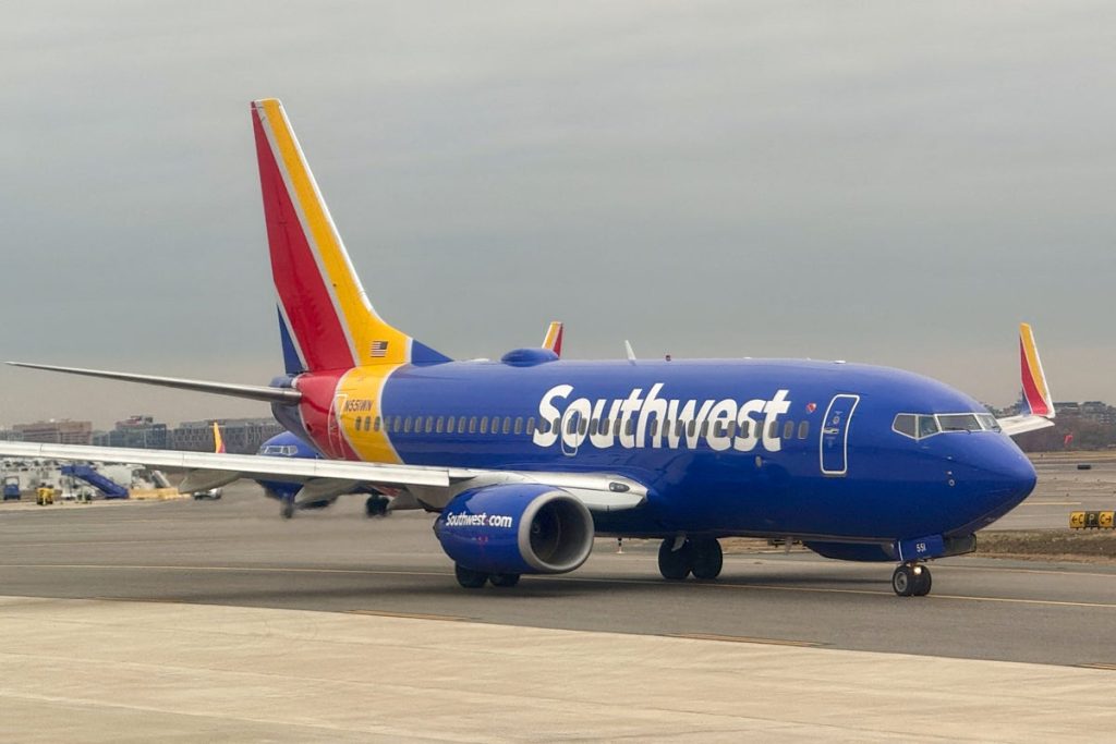 Southwest plane leaving Hollywood forced to divert and land in nearby Los Angeles after engine failure