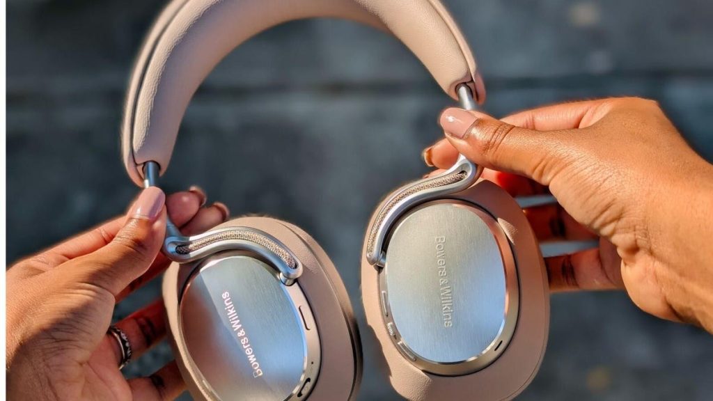 Why I put my Bose QuietComfort away soon after trying these over-ear headphones