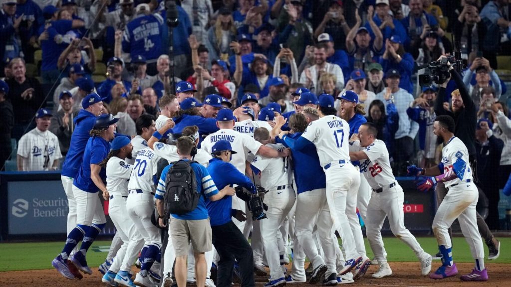 Dodgers over Blue Jays 6-5 in World Series classic : NPR Dodgers over Blue Jays 6-5 in World Series classic : NPR