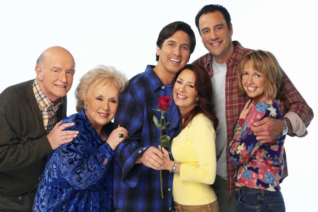 'Everybody Loves Raymond' reunion will honor Doris Roberts and Peter Boyle