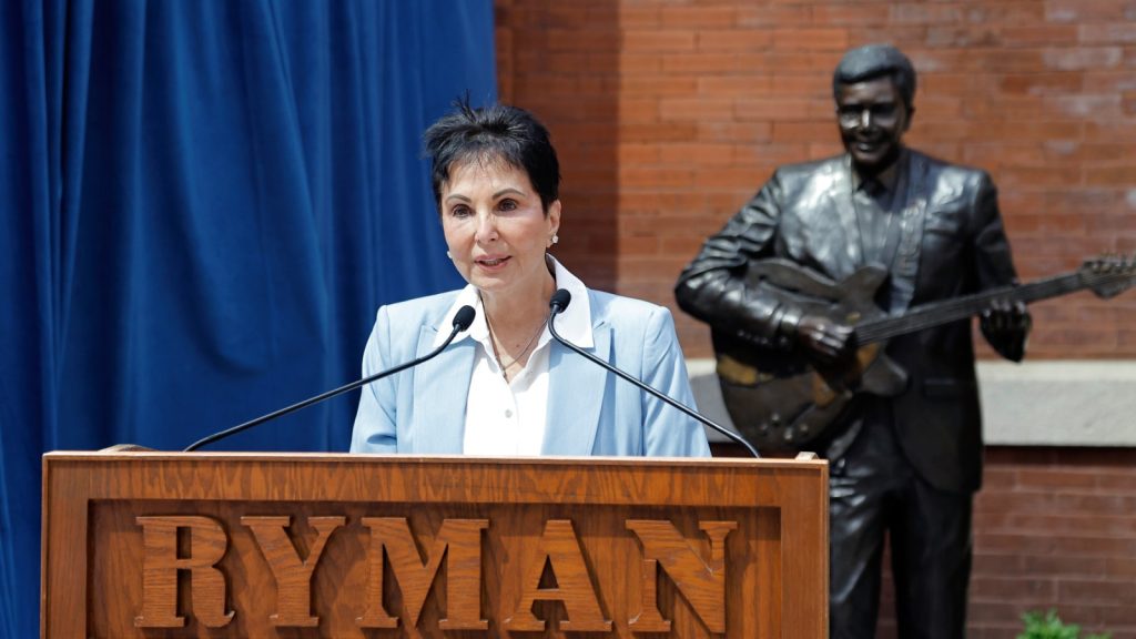 George Jones' Widow Addresses Ex's Alleged Crypto Theft in Court