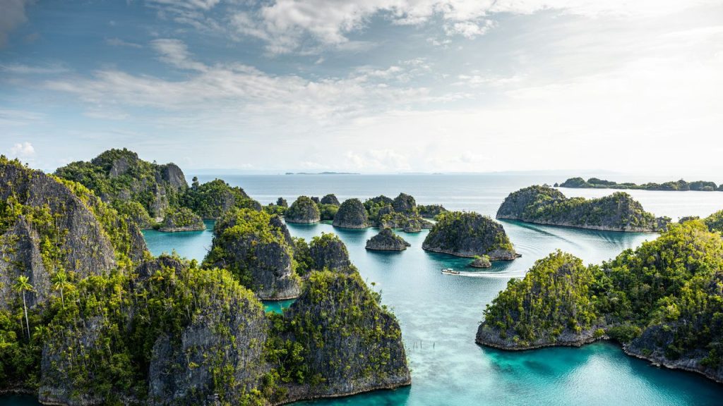 50 Most Beautiful Places in the World 50 Most Beautiful Places in the World